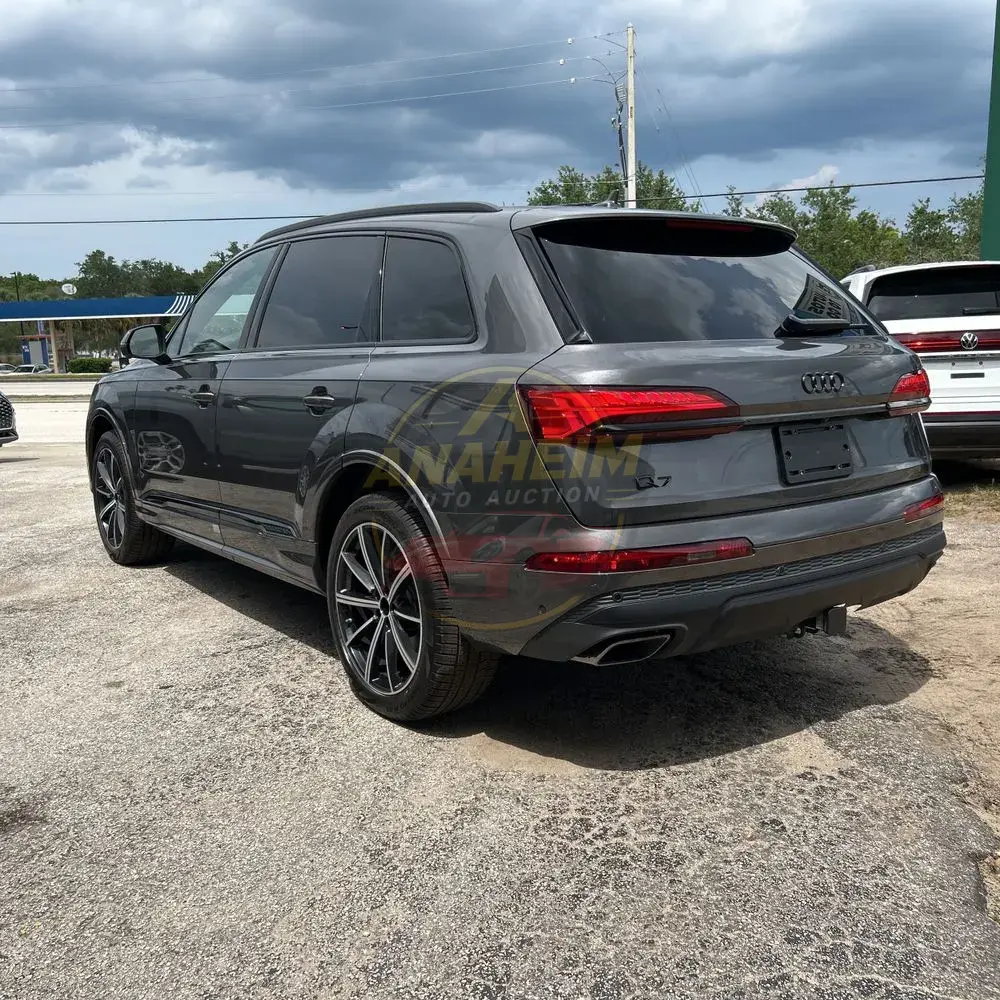 2025 Audi Q7 Premium Plus 45