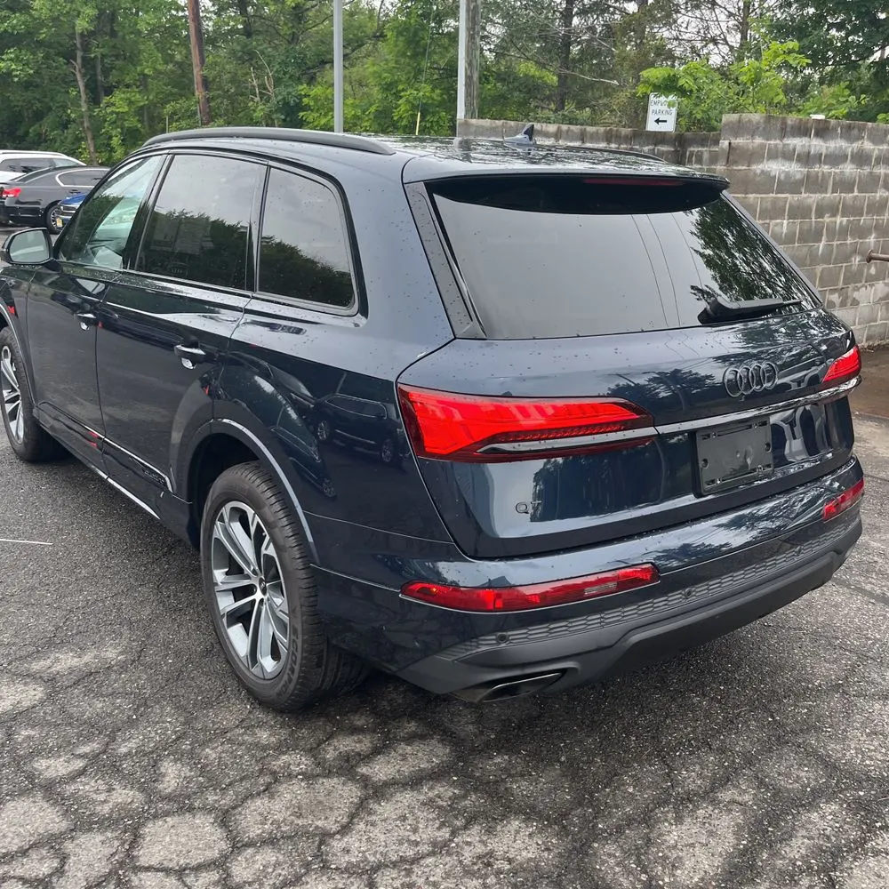 2025 Audi Q7 Premium Plus 45