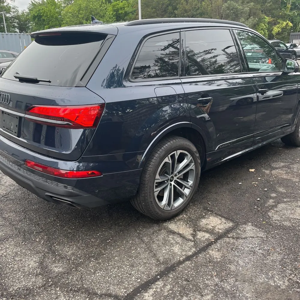 2025 Audi Q7 Premium Plus 45