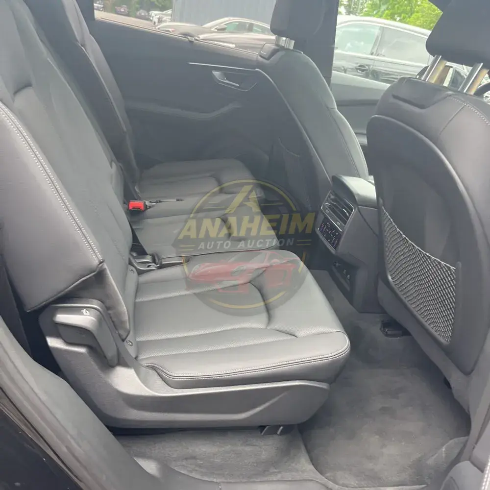 2025 Audi Q7 Premium Plus 45
