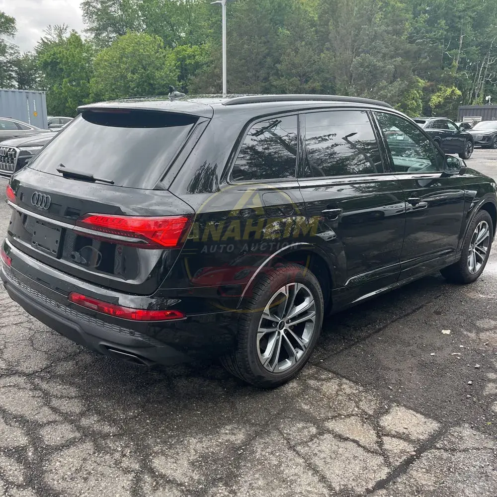 2025 Audi Q7 Premium Plus 45