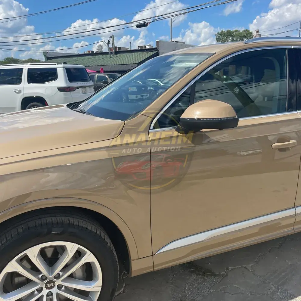2025 Audi Q7 Premium Plus 55
