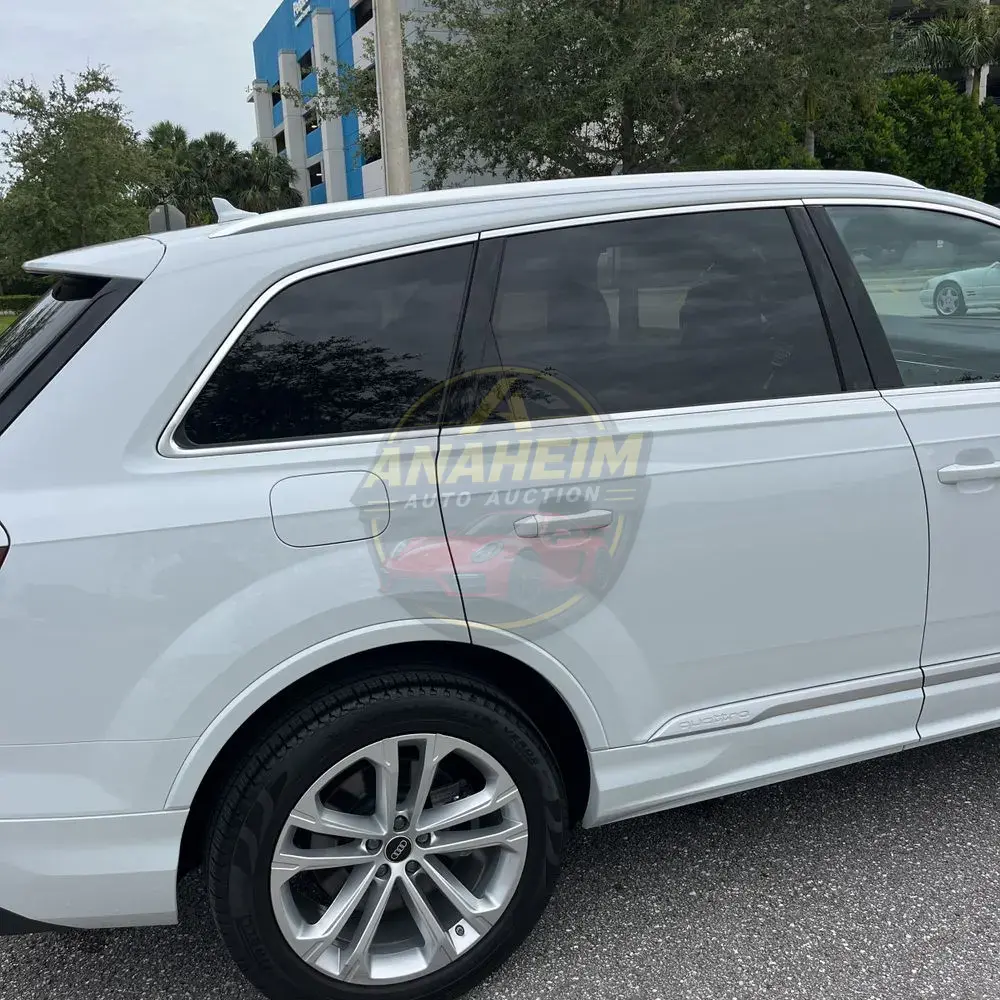 2025 Audi Q7 Premium Plus 55