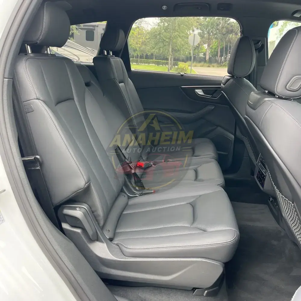 2025 Audi Q7 Premium Plus 55