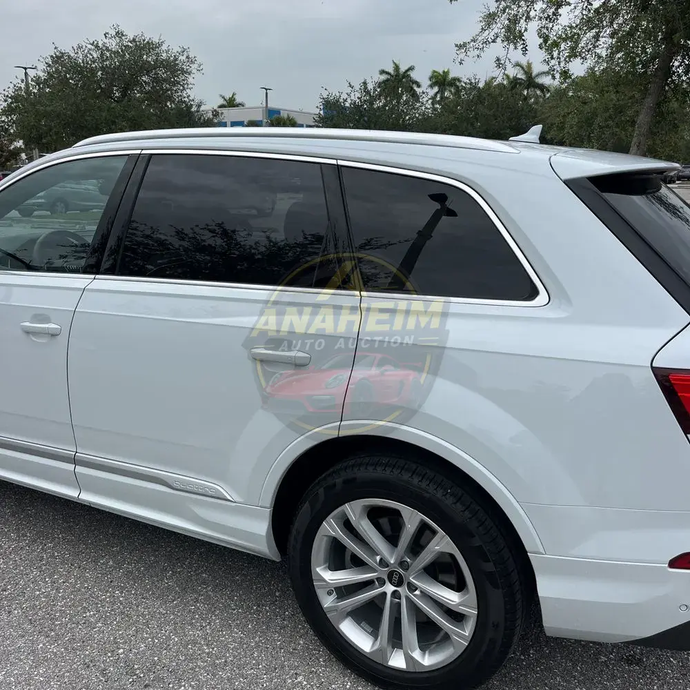 2025 Audi Q7 Premium Plus 55