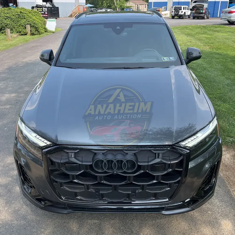 2025 Audi SQ7 Prestige