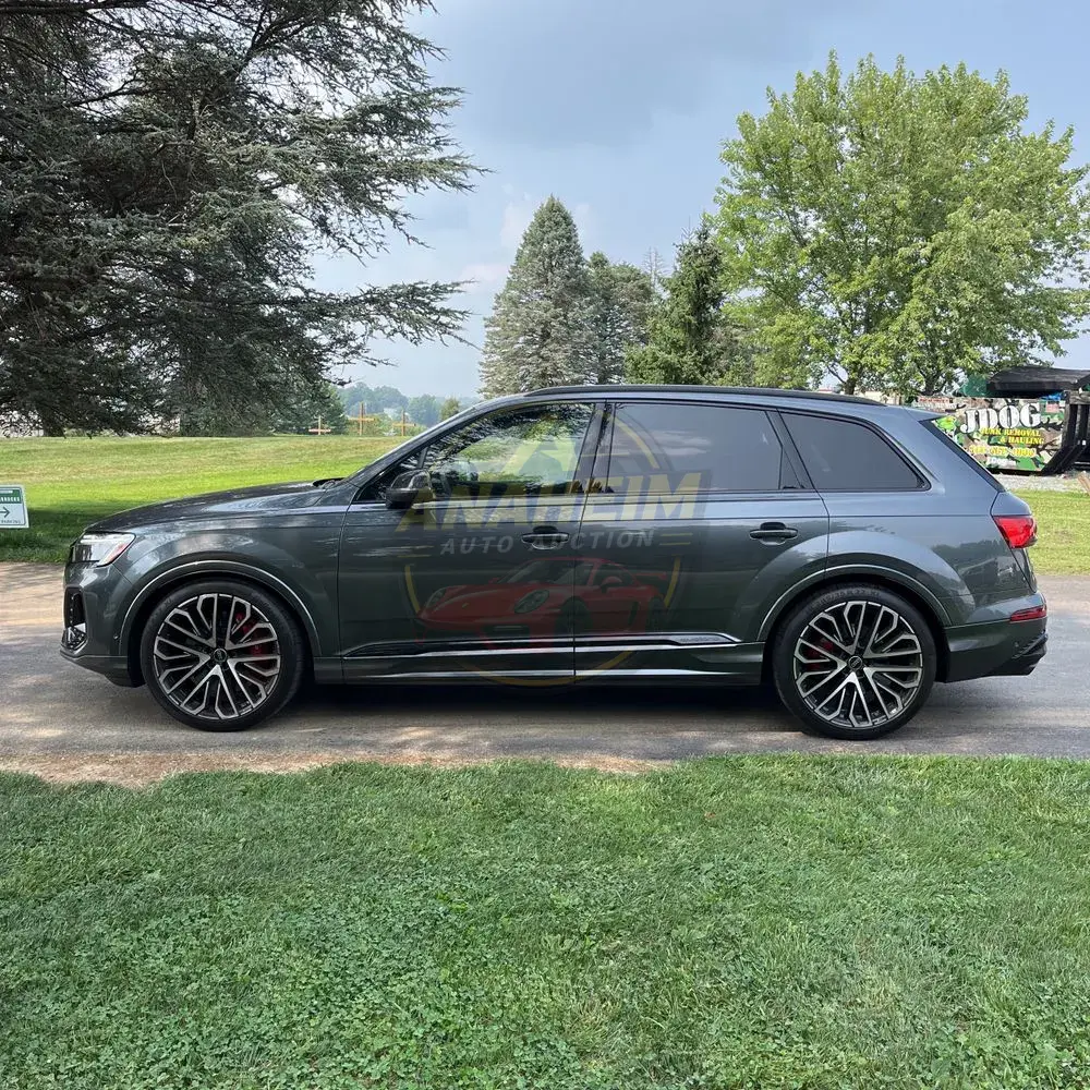 2025 Audi SQ7 Prestige