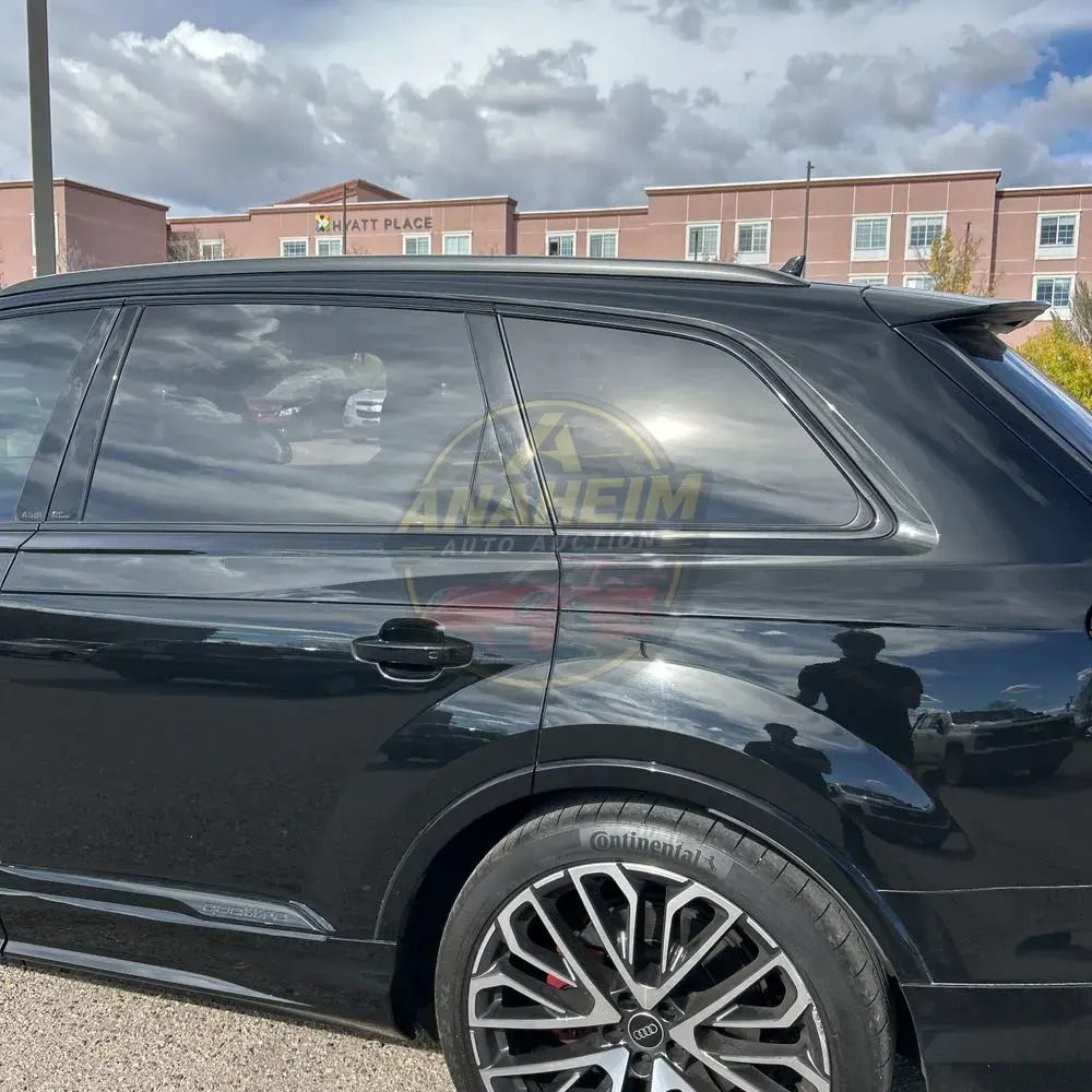 2025 Audi SQ7 Prestige