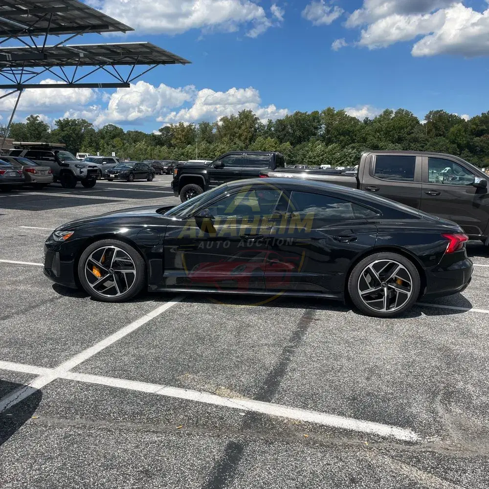 2024 Audi RS e-tron GT Base