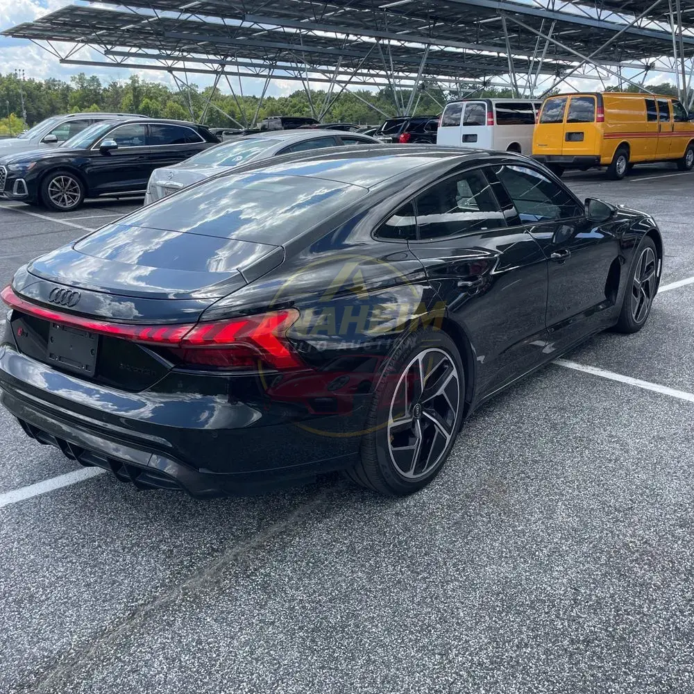 2024 Audi RS e-tron GT Base