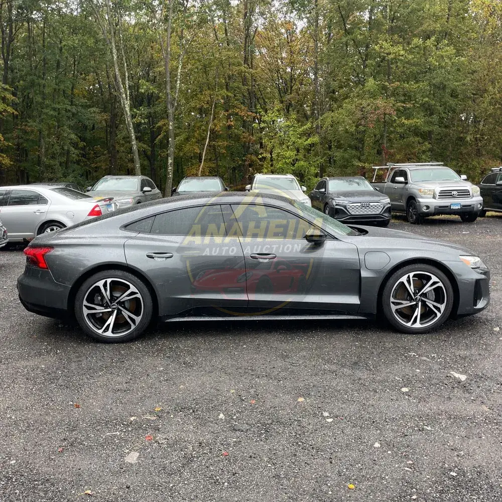 2023 Audi e-tron GT Premium Plus