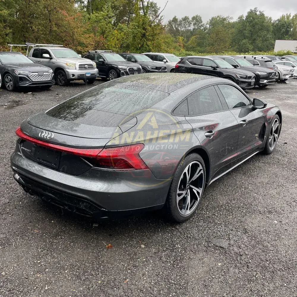 2023 Audi e-tron GT Premium Plus