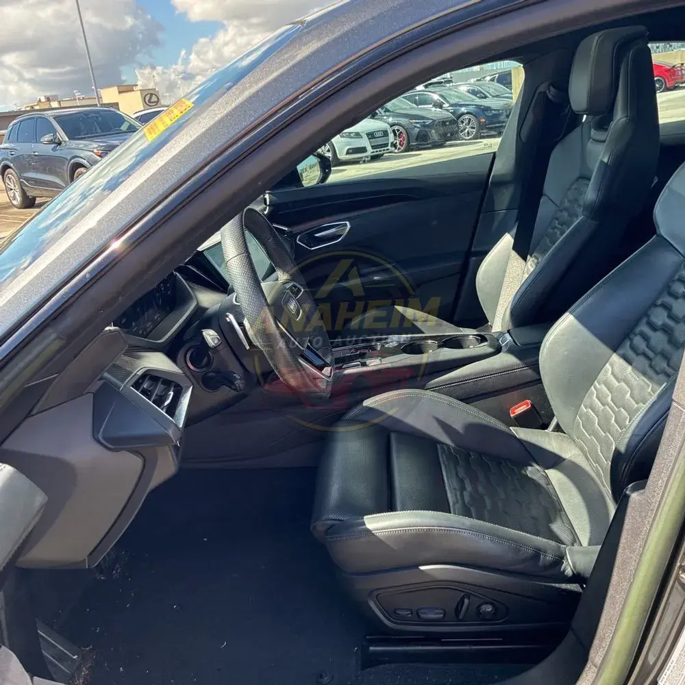 2023 Audi e-tron GT Premium Plus