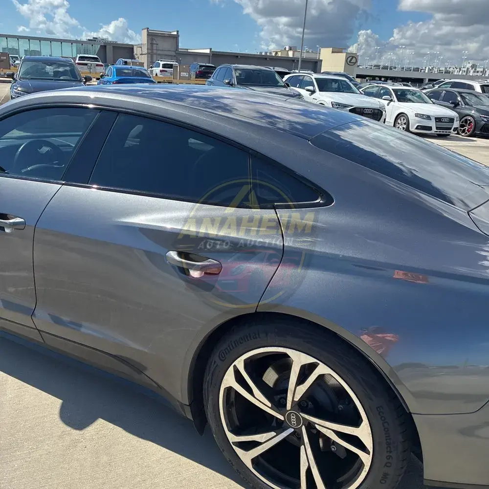 2023 Audi e-tron GT Premium Plus