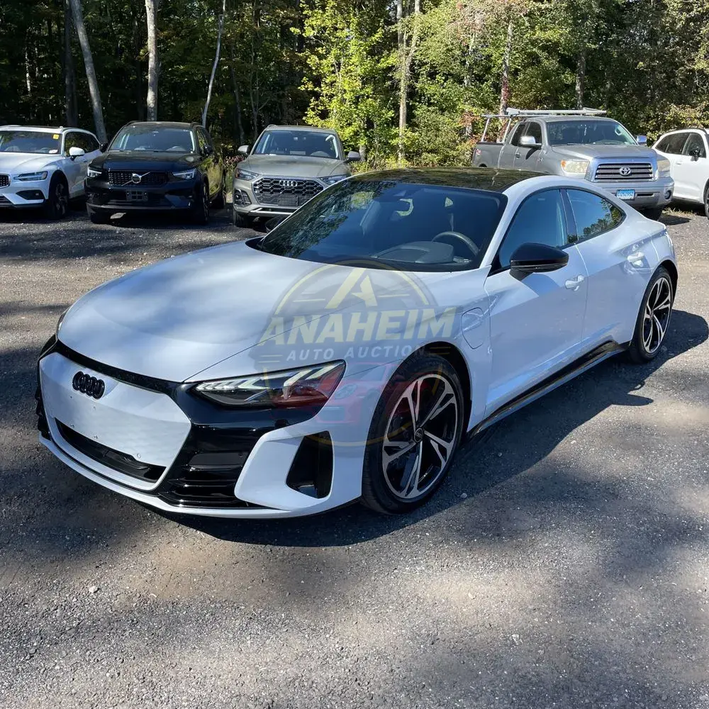2023 Audi e-tron GT Premium Plus