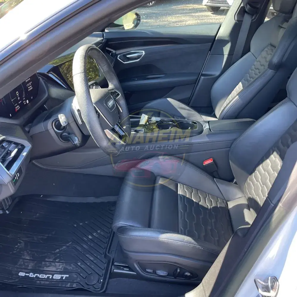 2023 Audi e-tron GT Premium Plus