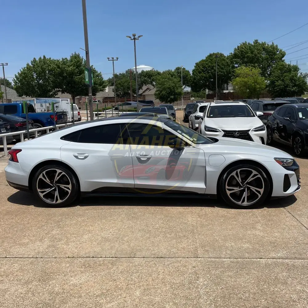 2022 Audi e-tron GT Premium Plus