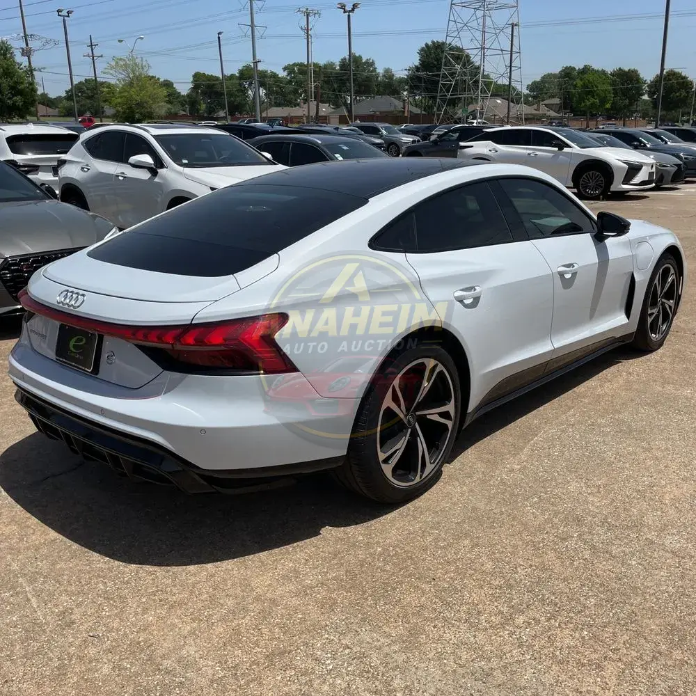 2022 Audi e-tron GT Premium Plus