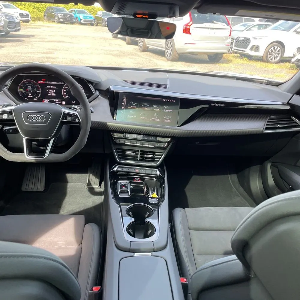 2023 Audi e-tron GT Premium Plus