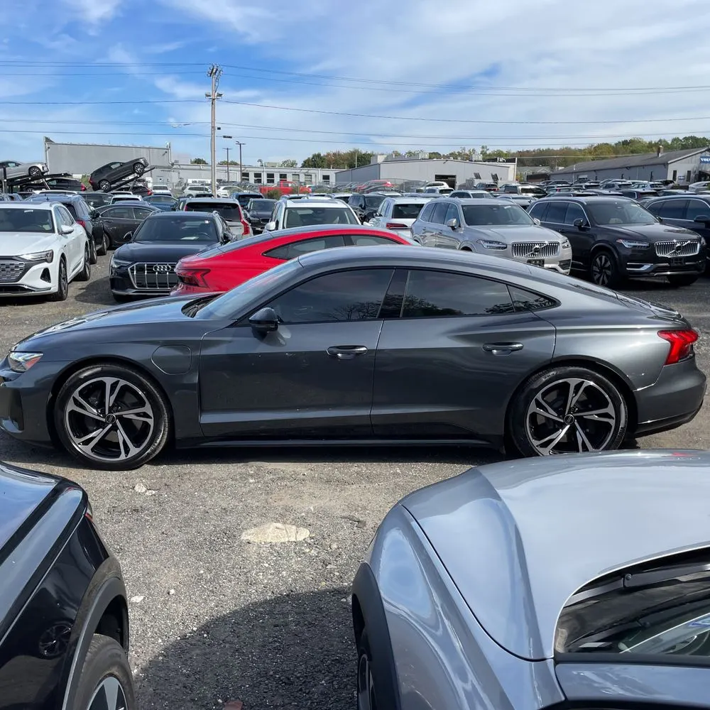 2023 Audi e-tron GT Premium Plus
