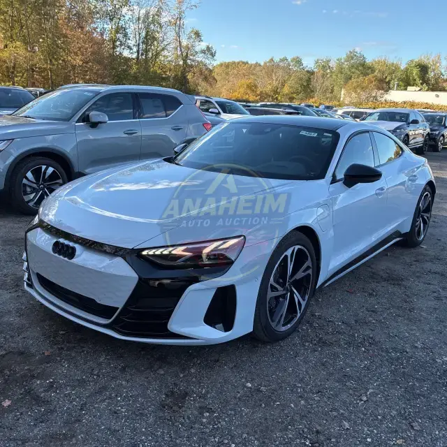 2023 Audi e-tron GT Prestige