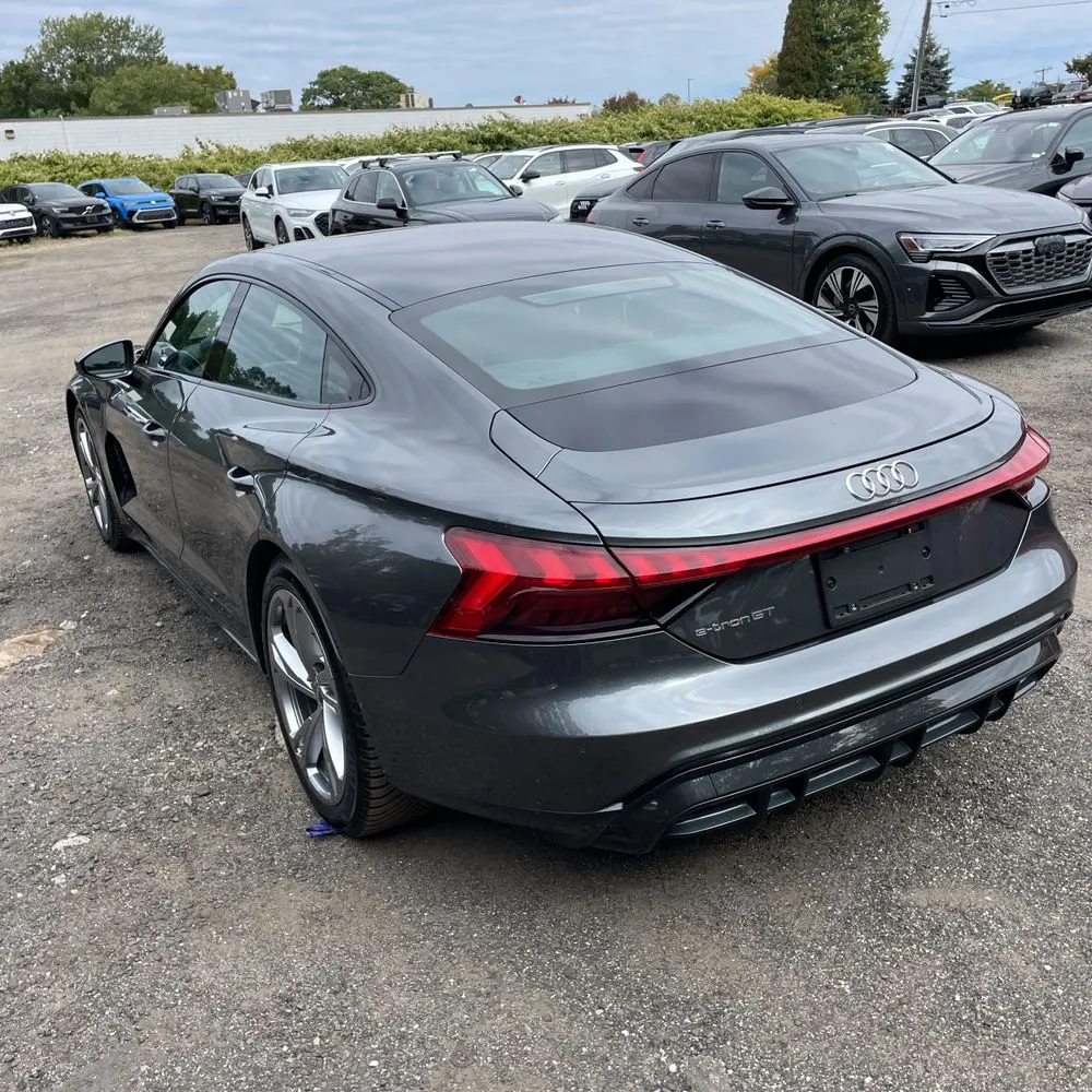 2023 Audi e-tron GT Premium Plus
