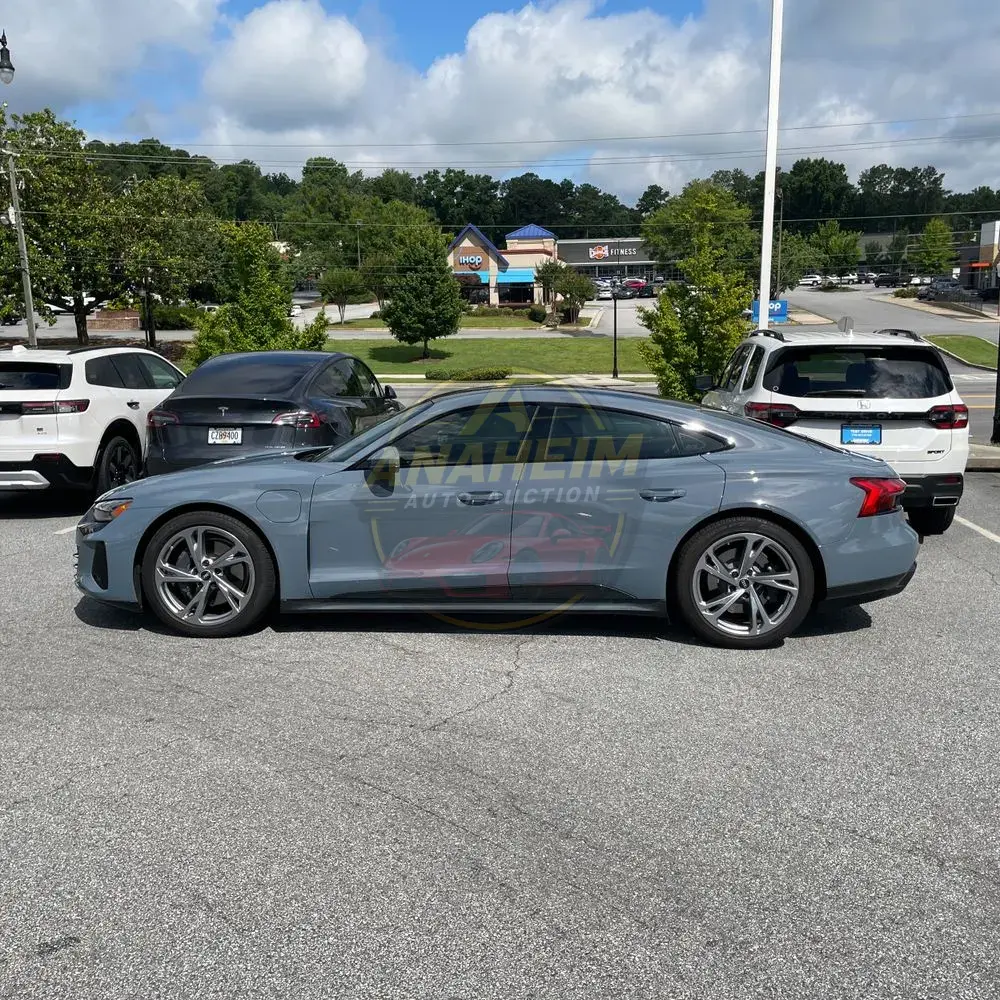 2022 Audi e-tron GT Premium Plus