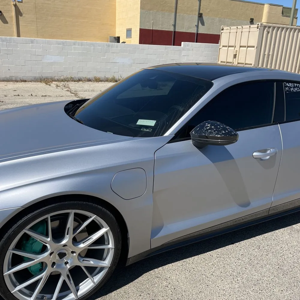 2024 Audi e-tron GT Premium Plus