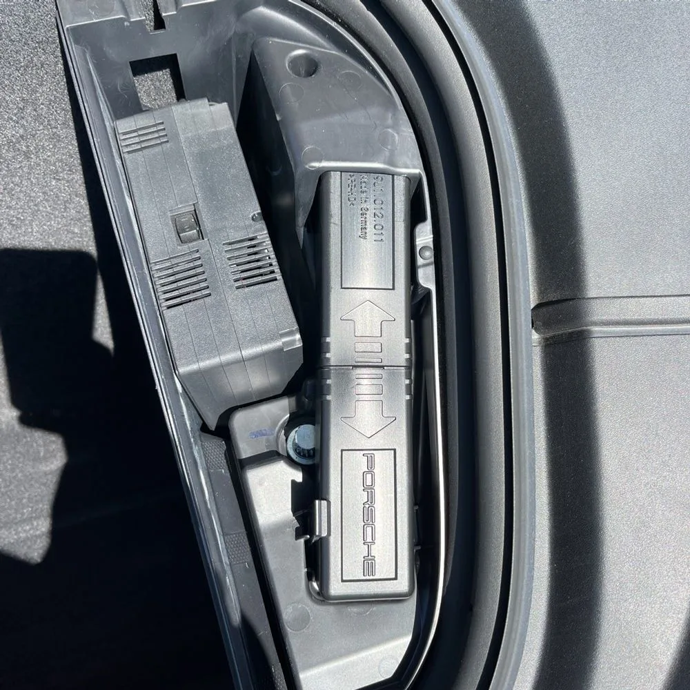2024 Audi e-tron GT Premium Plus