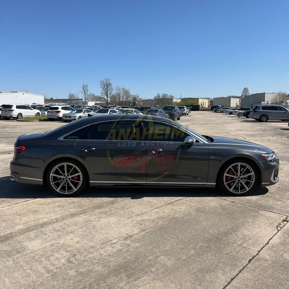 2022 Audi S8