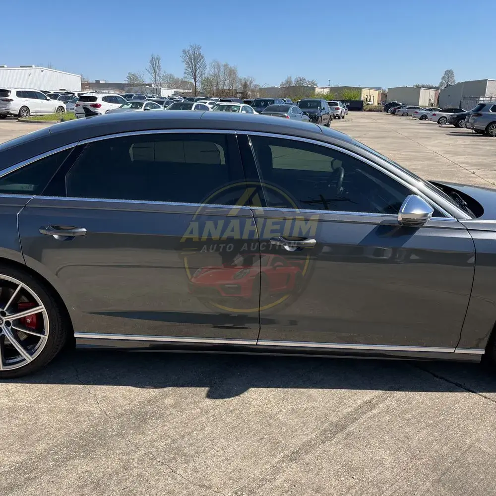 2022 Audi S8