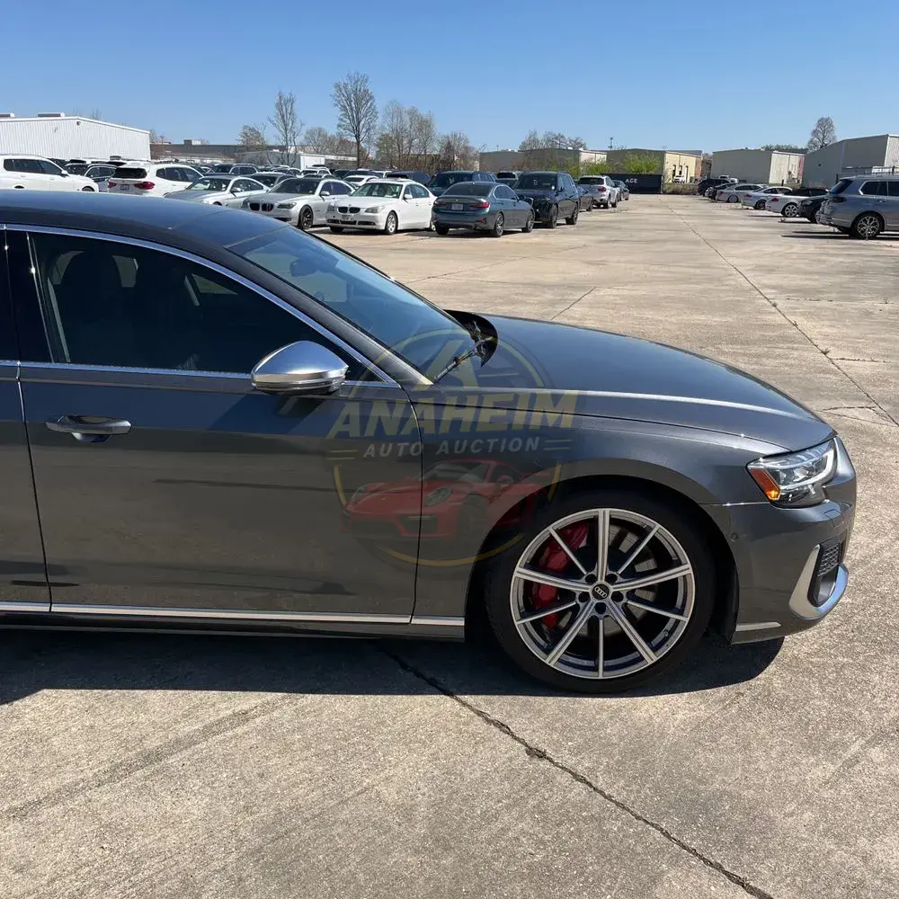 2022 Audi S8