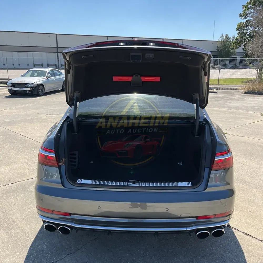 2022 Audi S8