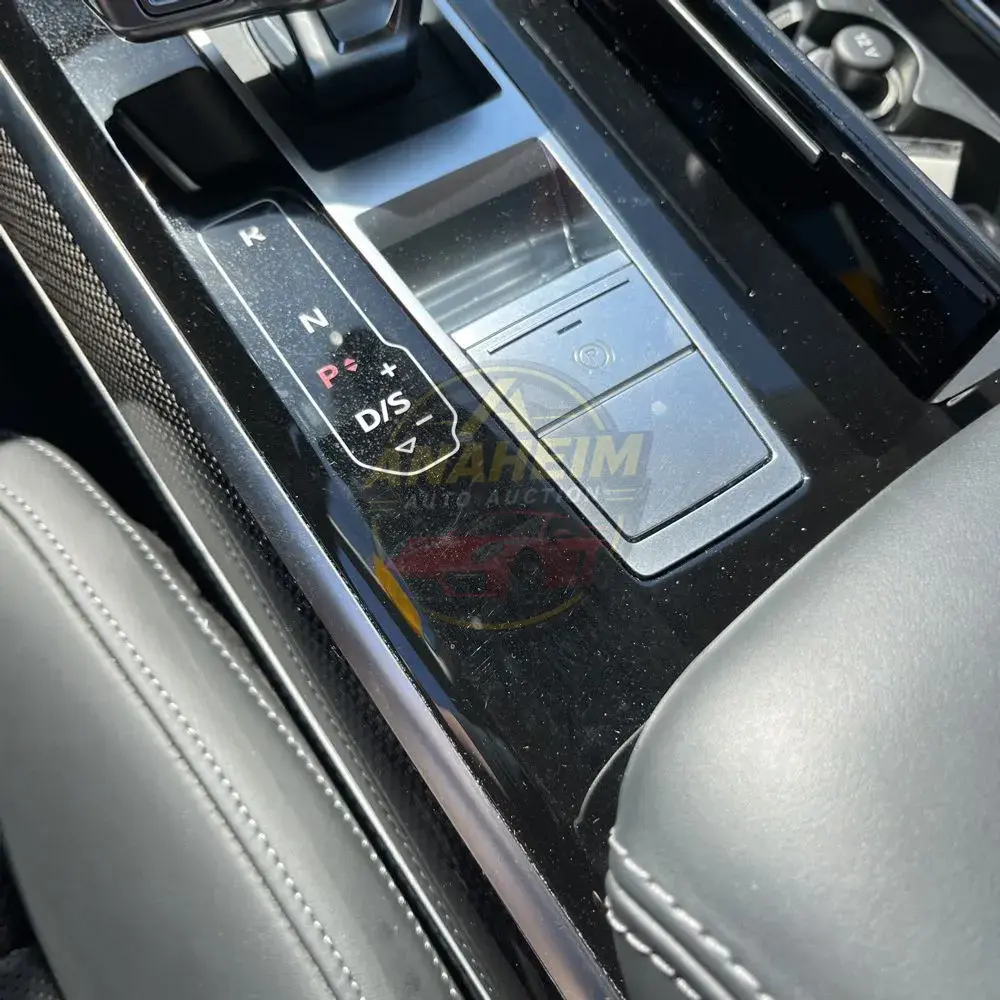 2022 Audi S8
