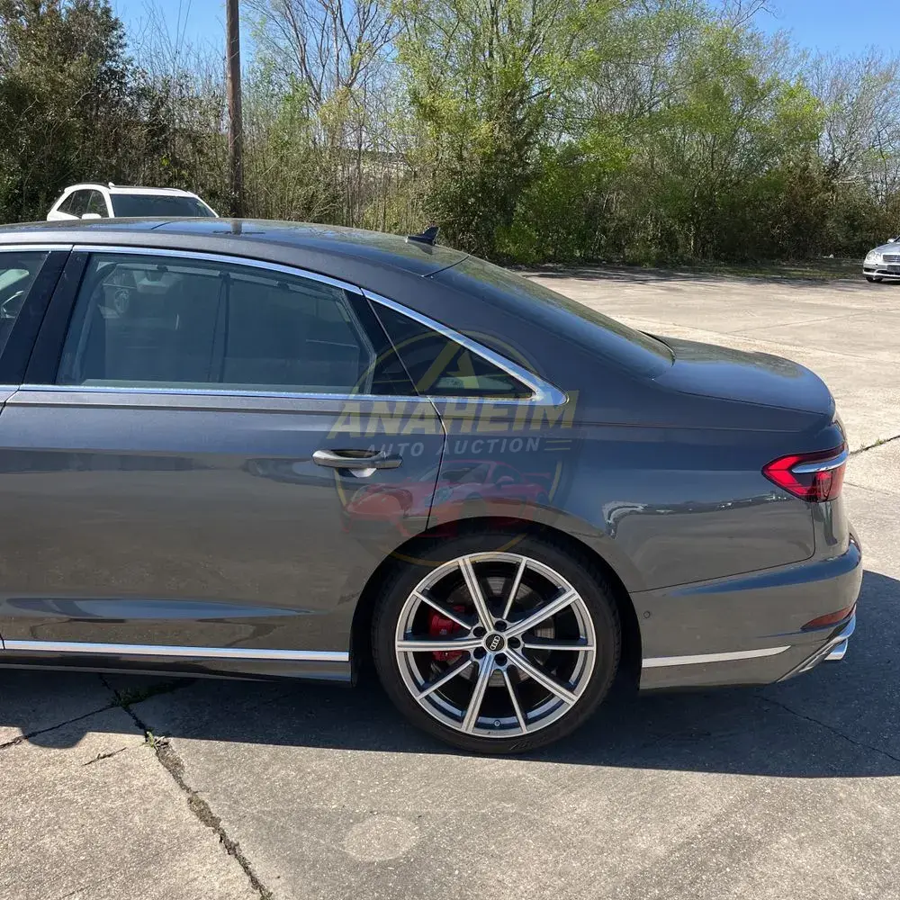 2022 Audi S8