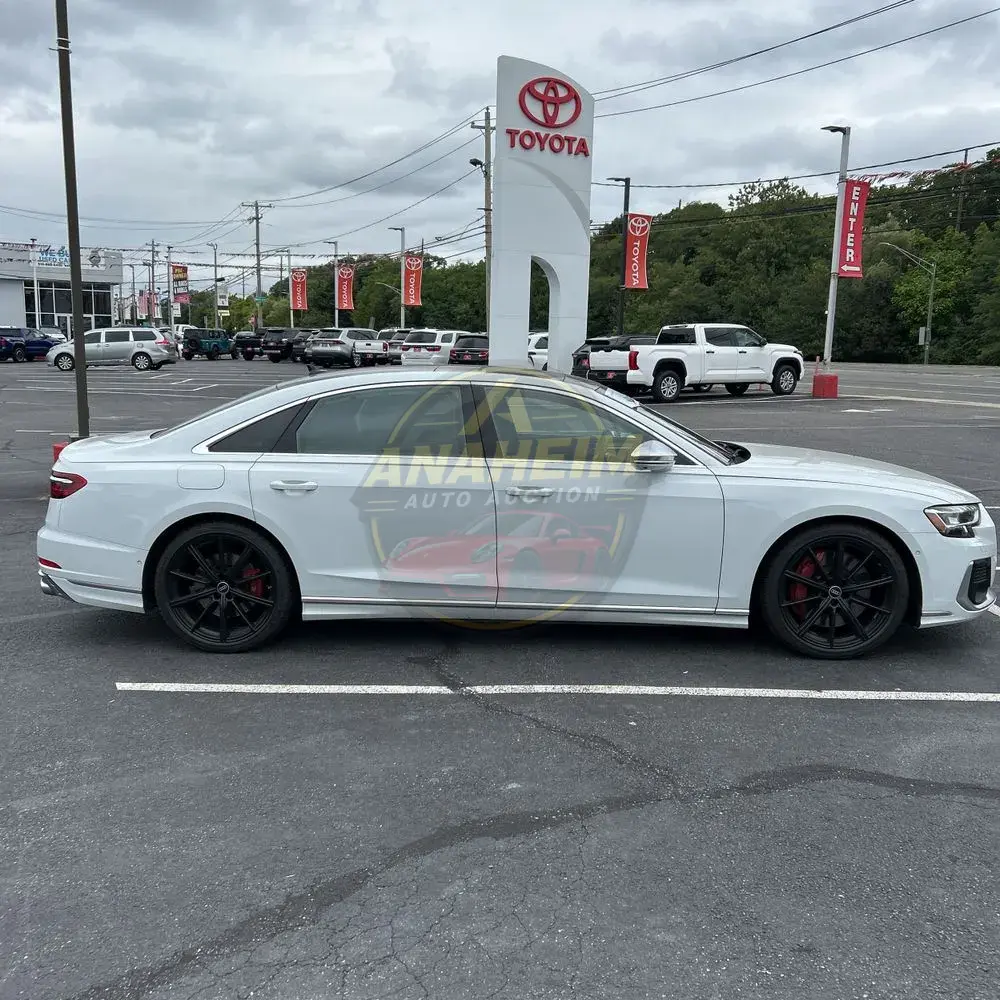 2023 Audi S8