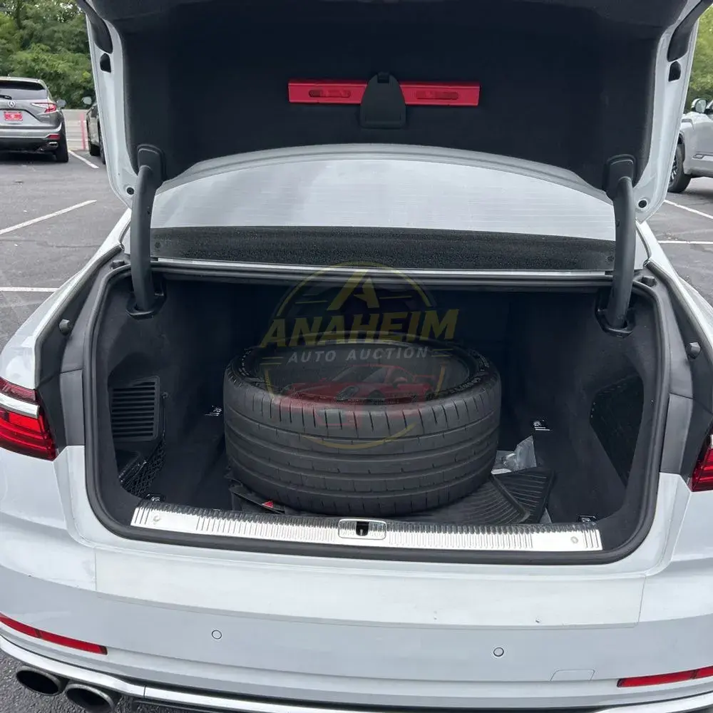 2023 Audi S8