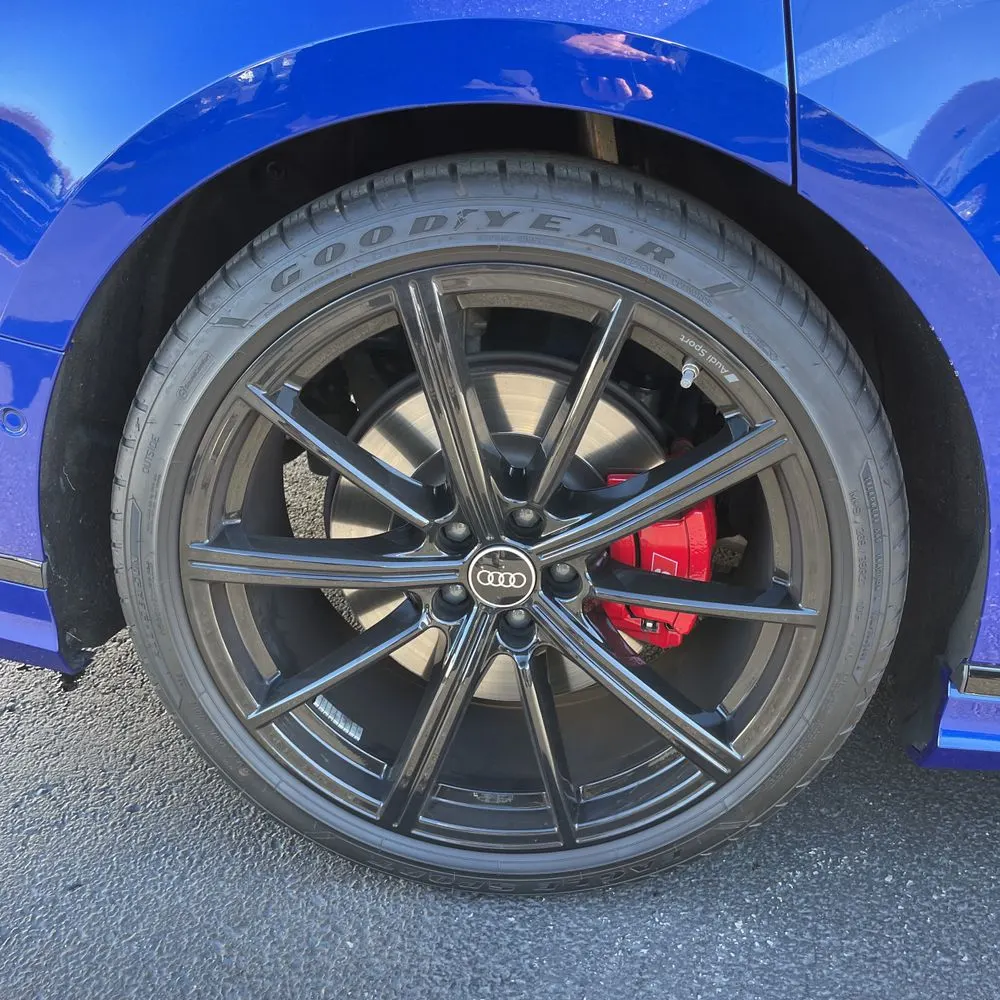 2023 Audi S8