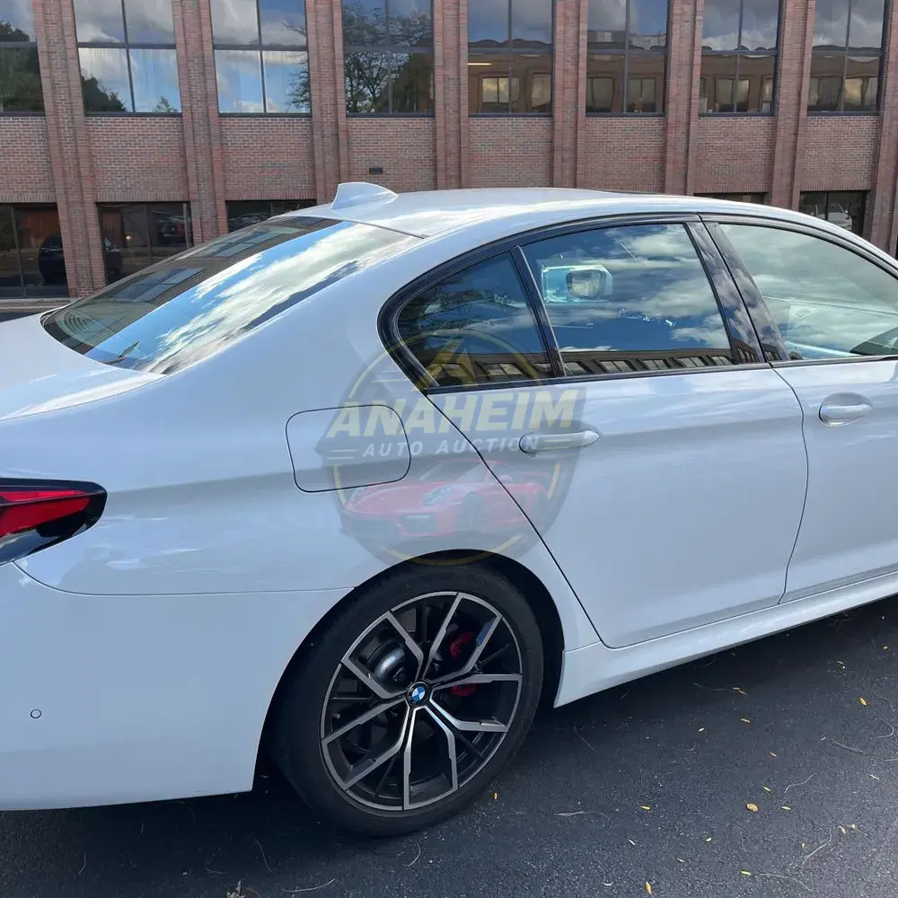 2023 BMW 5-Series M550xi