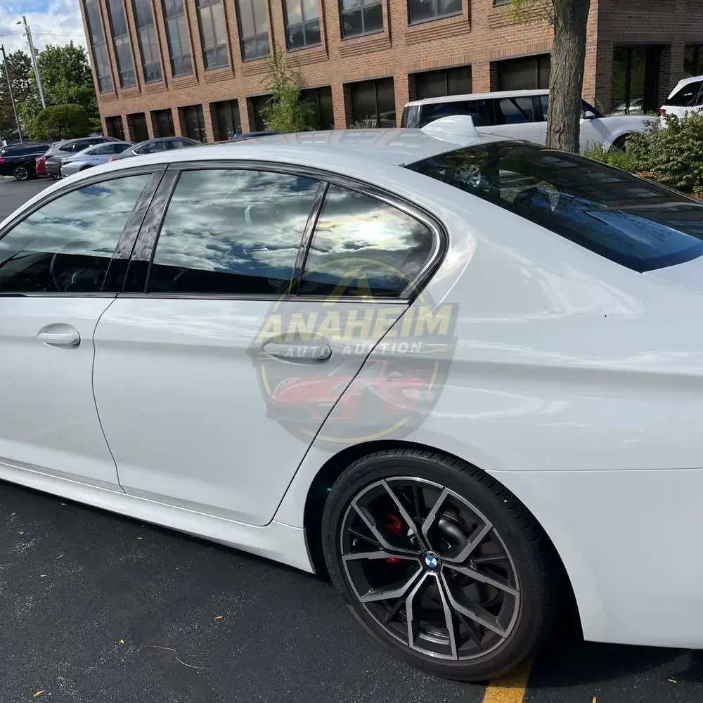 2023 BMW 5-Series M550xi