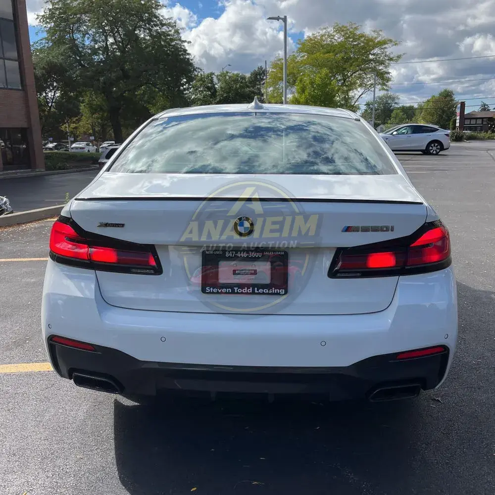 2023 BMW 5-Series M550xi