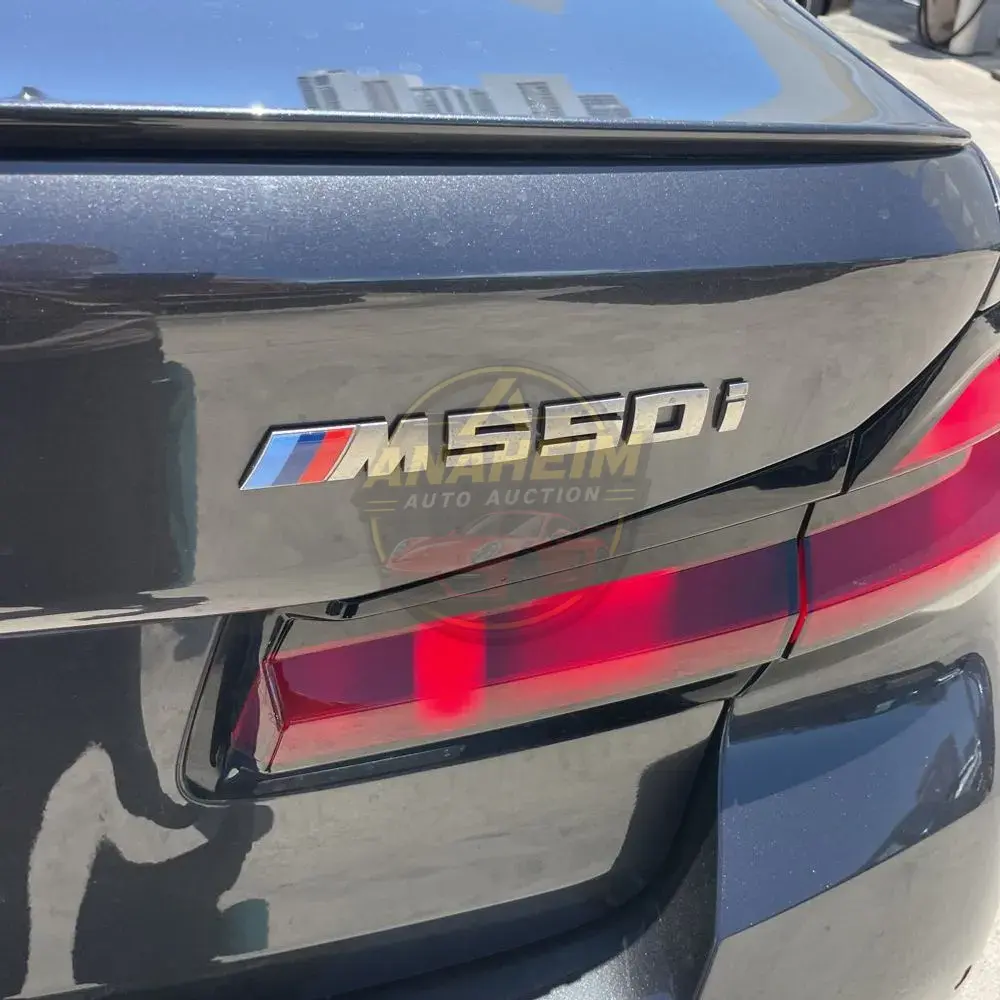2022 BMW 5-Series M550xi