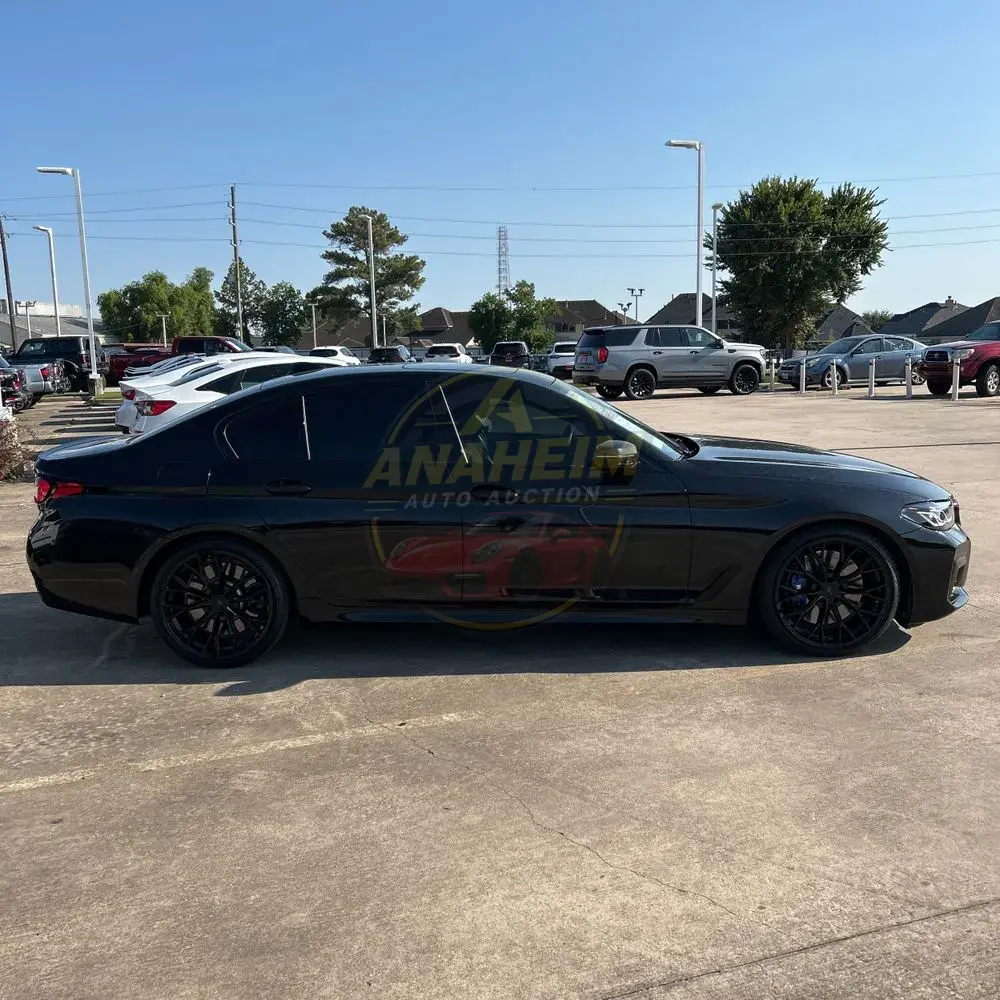 2023 BMW 5-Series M550xi
