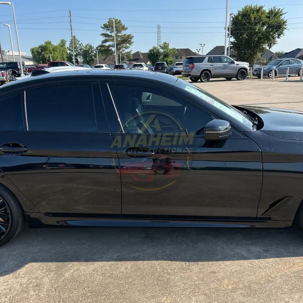 2023 BMW 5-Series M550xi