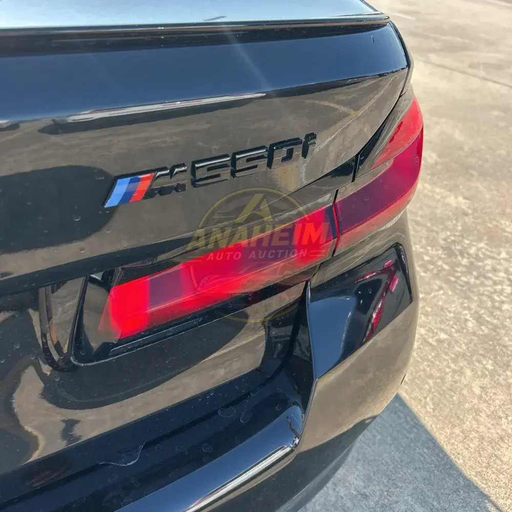 2023 BMW 5-Series M550xi