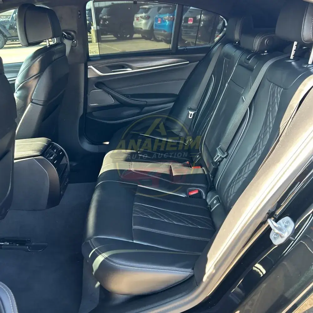 2023 BMW 5-Series M550xi