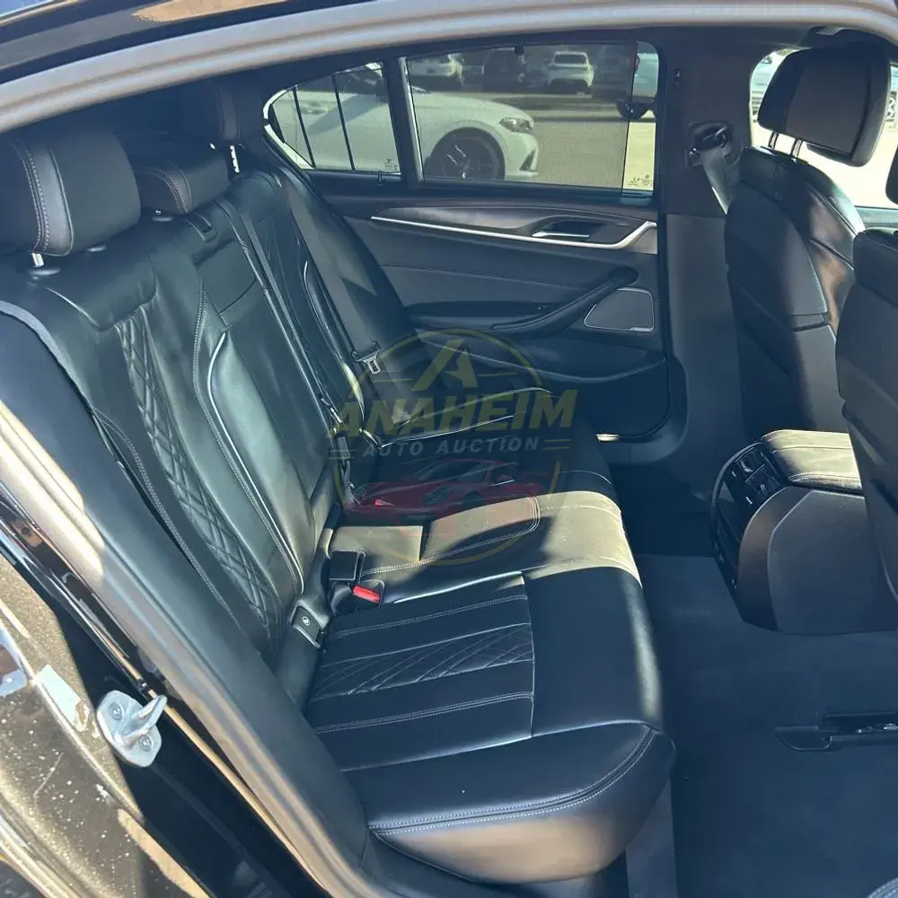 2023 BMW 5-Series M550xi