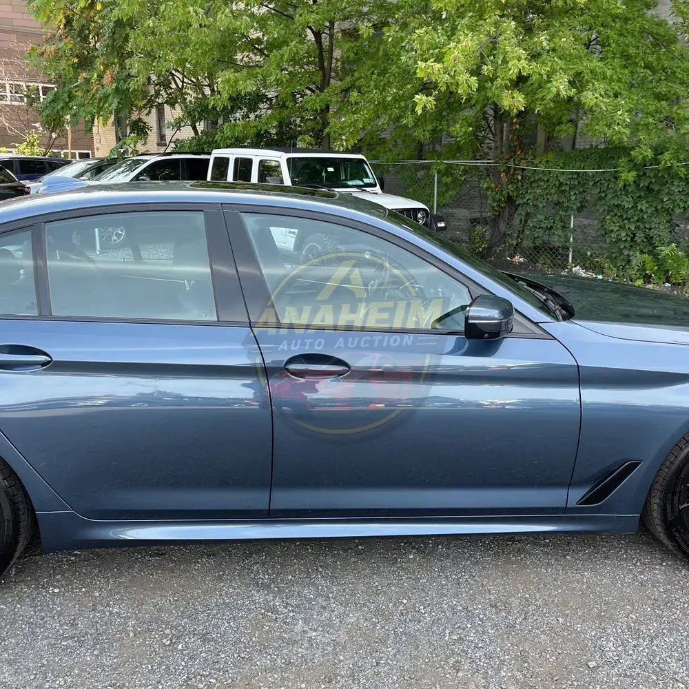 2023 BMW 5-Series M550xi