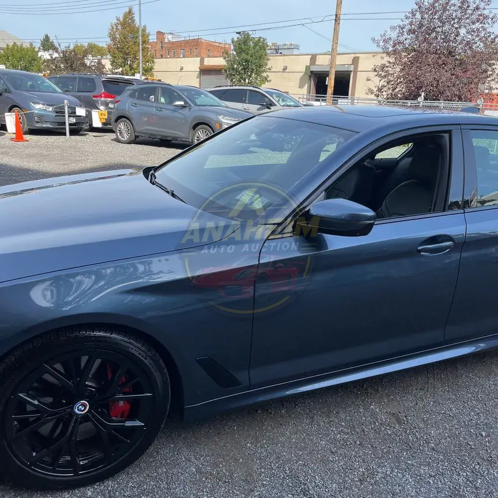 2023 BMW 5-Series M550xi