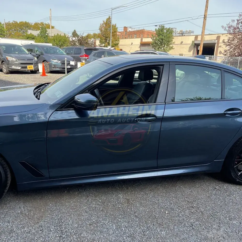 2023 BMW 5-Series M550xi